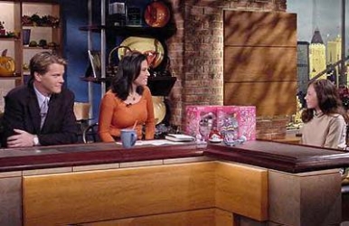 Photos de Mackenzie Rosman - WB11 Morning News - 6